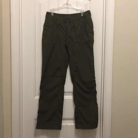 womens cargo pants olive green